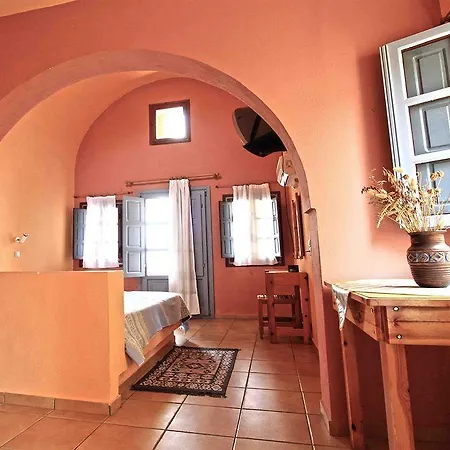 Merovigla 3* Imerovigli (Santorini)