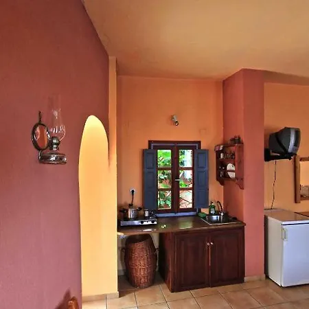 Merovigla Hotel apartamentowy Imerovigli (Santorini)